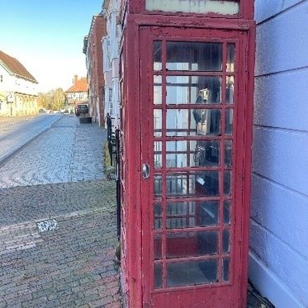 The Town Council is now the proud parent of Kevin the Kiosk on Church Street as we have now signed and completed on the full adoption papers from BT Payphones 🙂
#adoptakiosk #kevinthekiosk