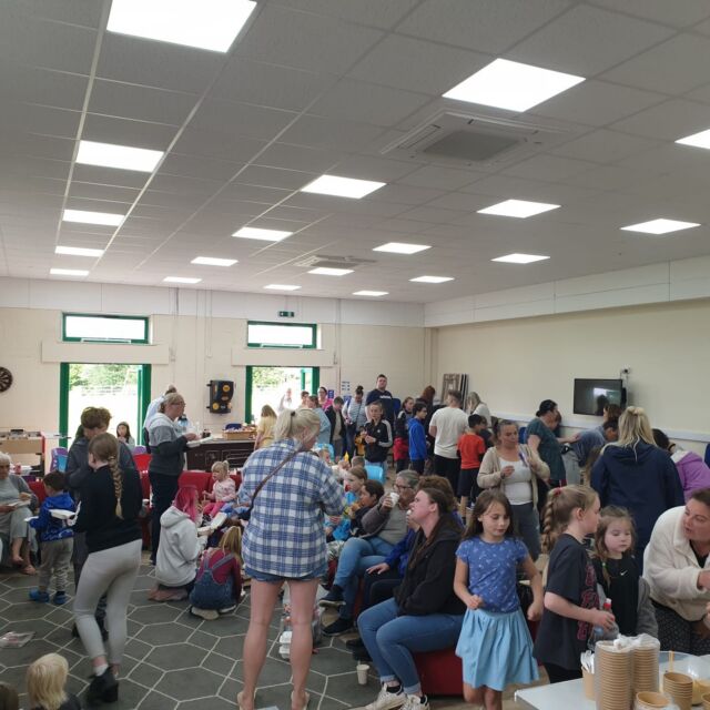 ✨Wow! Another busy holiday lunch club down at The Depot today! The place to be!✨
Thanks also to all our lovely volunteers who make this happen!
#alcester #kidsholidaylunchclub